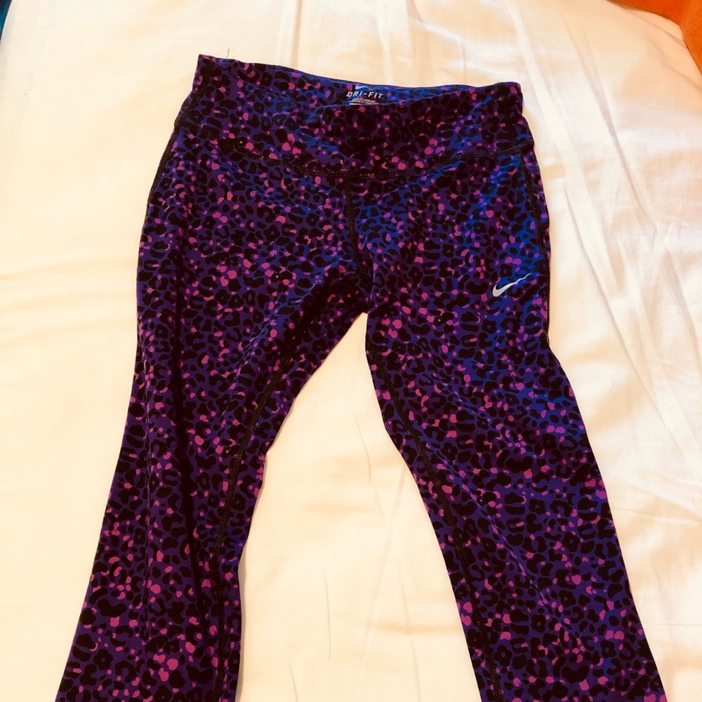 Nike Capri pants size S - Picture 5 of 6